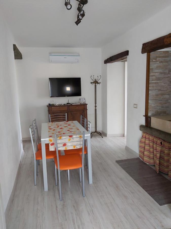 Casa Cimavilla Con Parcheggio Privato Gratuito Crevoladossola المظهر الخارجي الصورة
