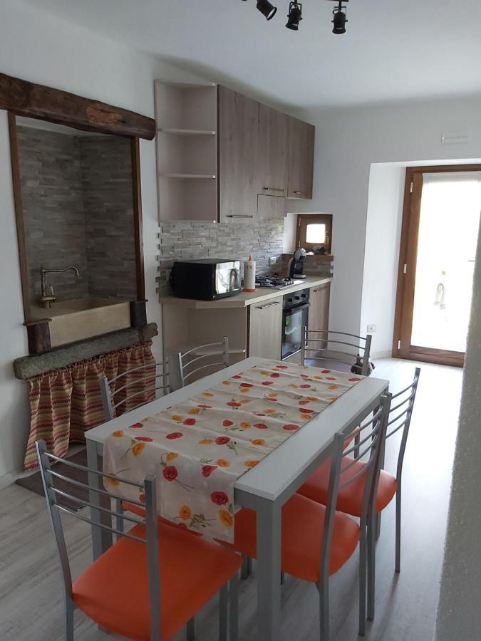 Casa Cimavilla Con Parcheggio Privato Gratuito Crevoladossola المظهر الخارجي الصورة